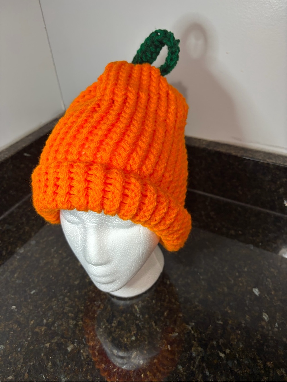 NWOT Adult/Teen Orange Knit Pumpkin Hat